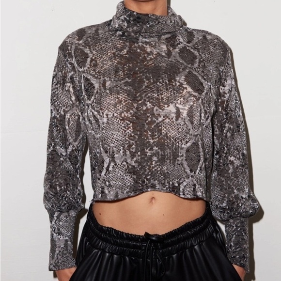 LNA BURNOUT BALLOON SLEEVE TOP IN CHARCOAL PYTHON SIZE S - Picture 5 of 10